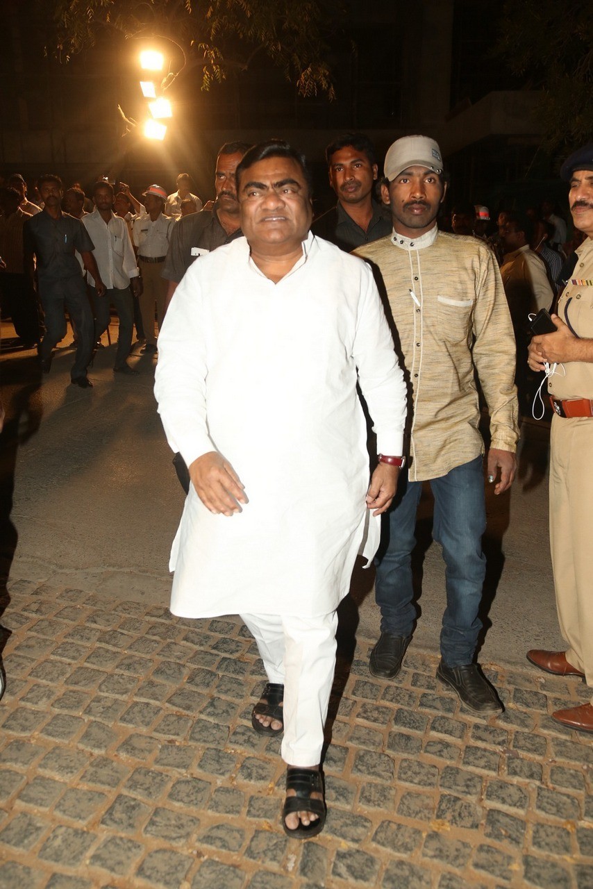 D Ramanaidu Condolences Photos 05 - 153 / 164 photos