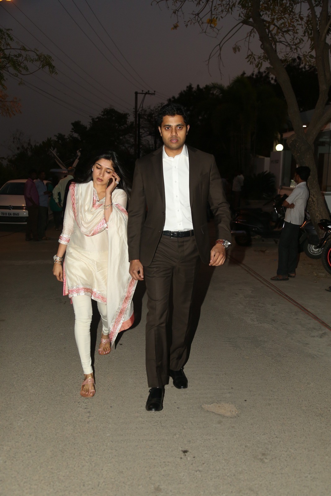 D Ramanaidu Condolences Photos 06 - 26 / 99 photos