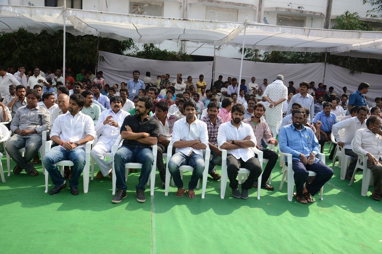 D Ramanaidu Funeral Ceremony - 66 / 326 photos