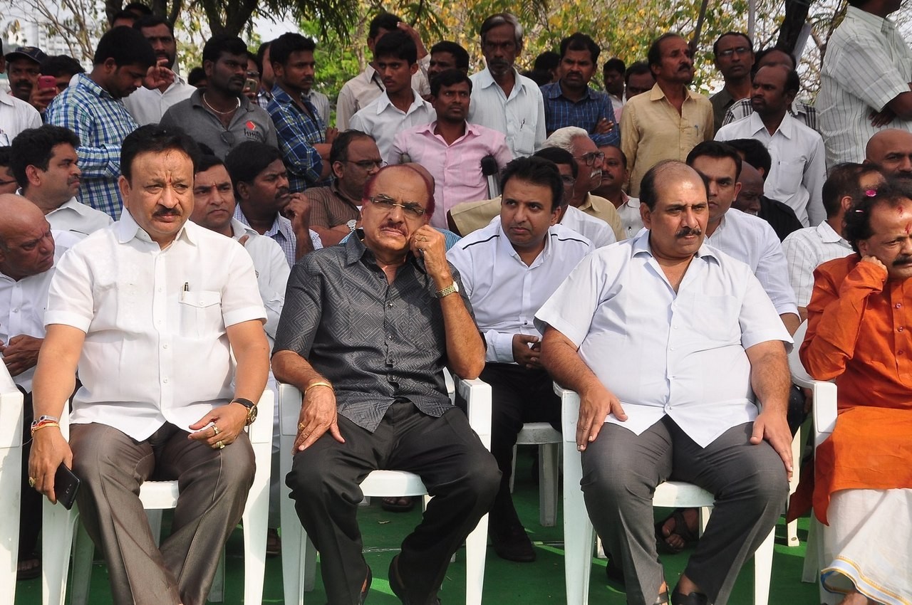 D Ramanaidu Funeral Ceremony - 74 / 326 photos