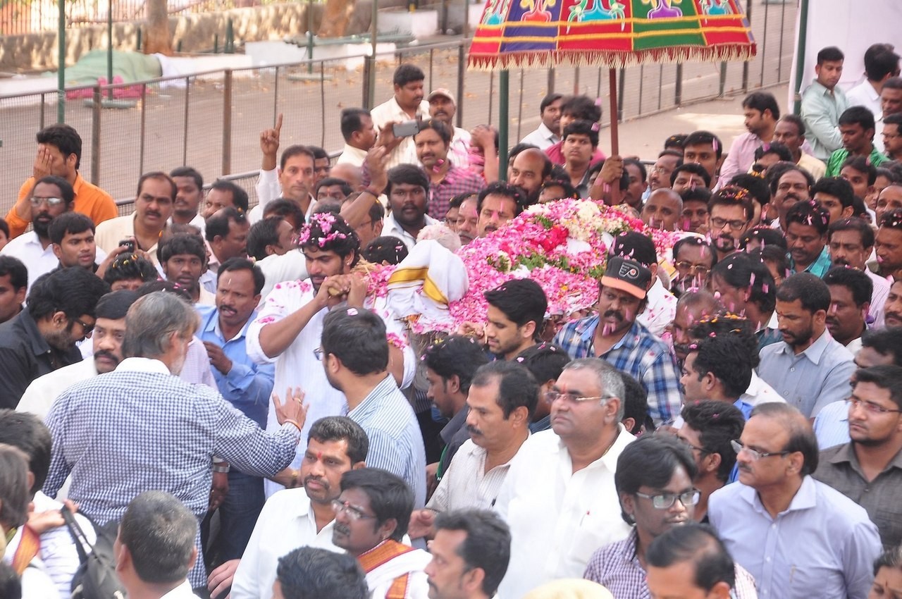 D Ramanaidu Funeral Ceremony - 82 / 326 photos