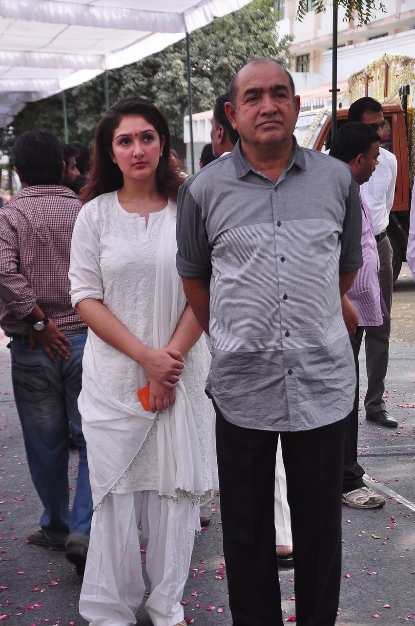 D Ramanaidu Funeral Ceremony - 128 / 326 photos