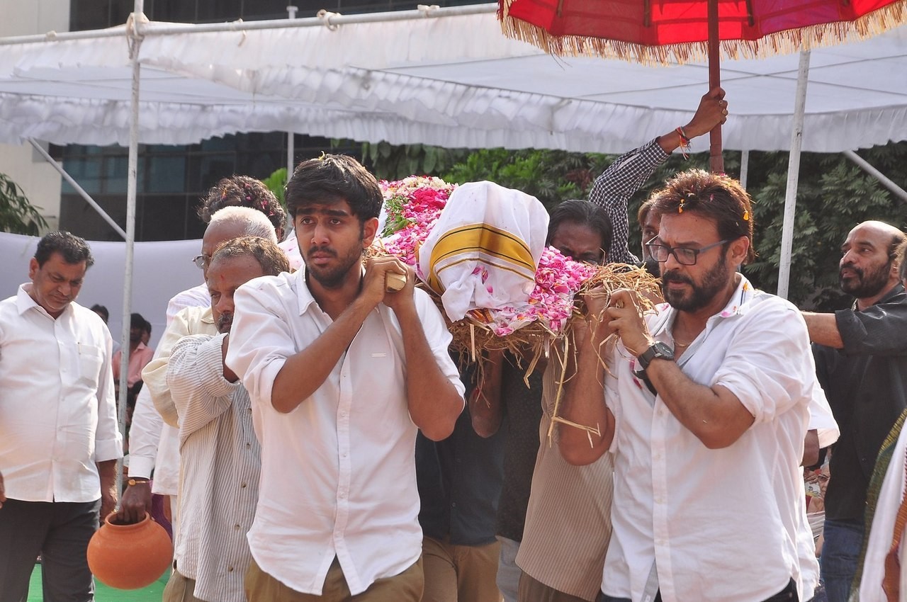 D Ramanaidu Funeral Ceremony - 225 / 326 photos