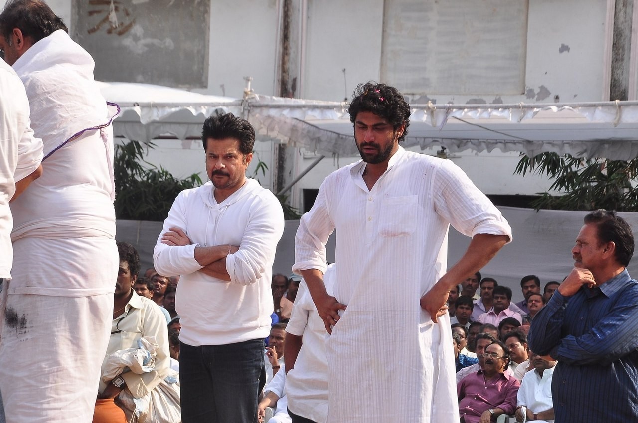 D Ramanaidu Funeral Ceremony - 239 / 326 photos