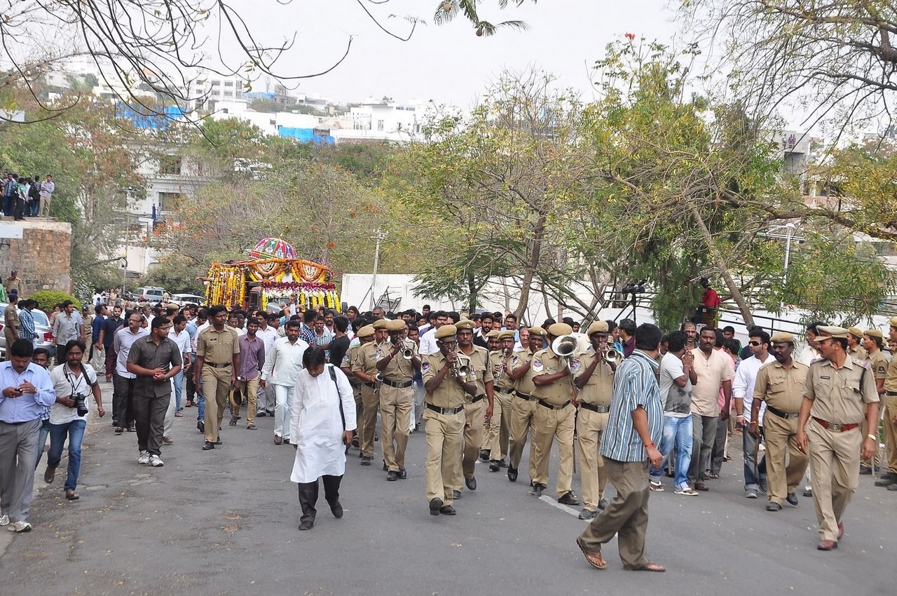 D Ramanaidu Funeral Ceremony - 267 / 326 photos