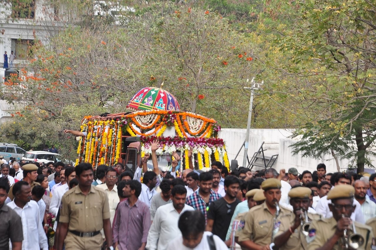 D Ramanaidu Funeral Ceremony - 272 / 326 photos