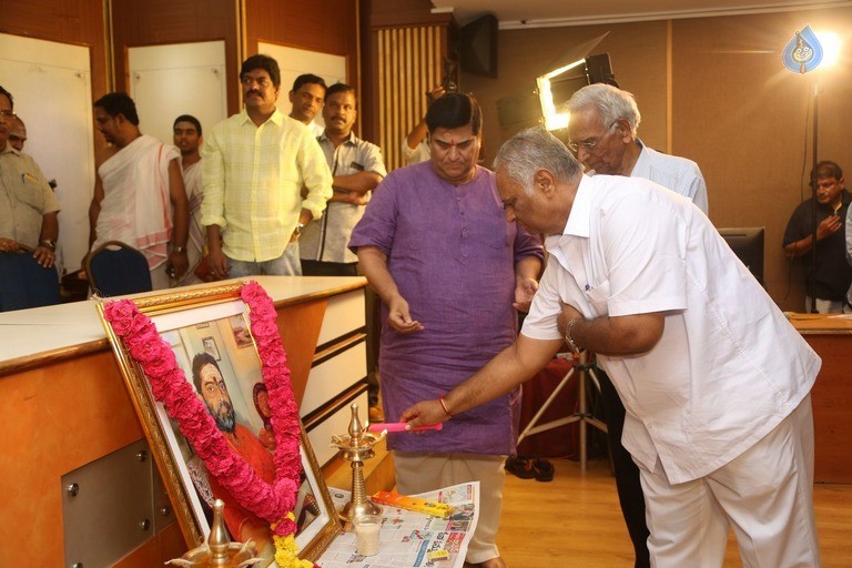 Dasara Bullodu Book Launch - 13 / 30 photos