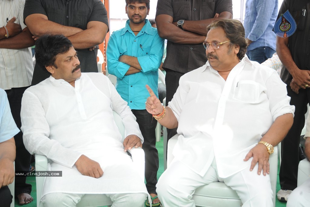 Dasari n Chiru at Vadde Ramesh 1st Year Ceremony - 26 / 38 photos