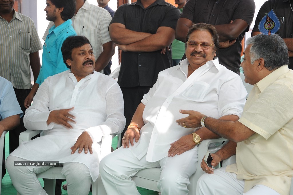 Dasari n Chiru at Vadde Ramesh 1st Year Ceremony - 28 / 38 photos