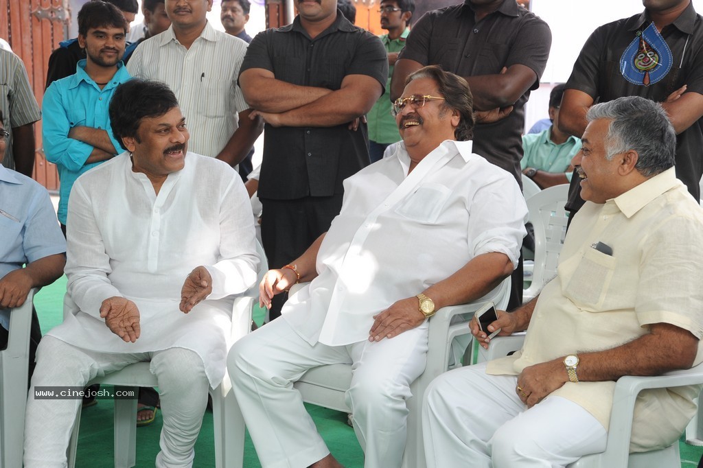 Dasari n Chiru at Vadde Ramesh 1st Year Ceremony - 31 / 38 photos