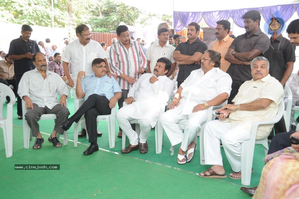 Dasari n Chiru at Vadde Ramesh 1st Year Ceremony - 33 / 38 photos