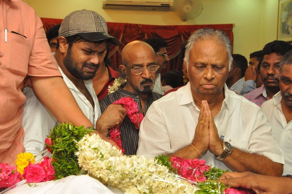 Dasari Narayana rao Condolences Photos 2 - 32 / 152 photos