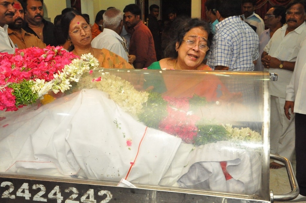 Dasari Narayana rao Condolences Photos 2 - 34 / 152 photos