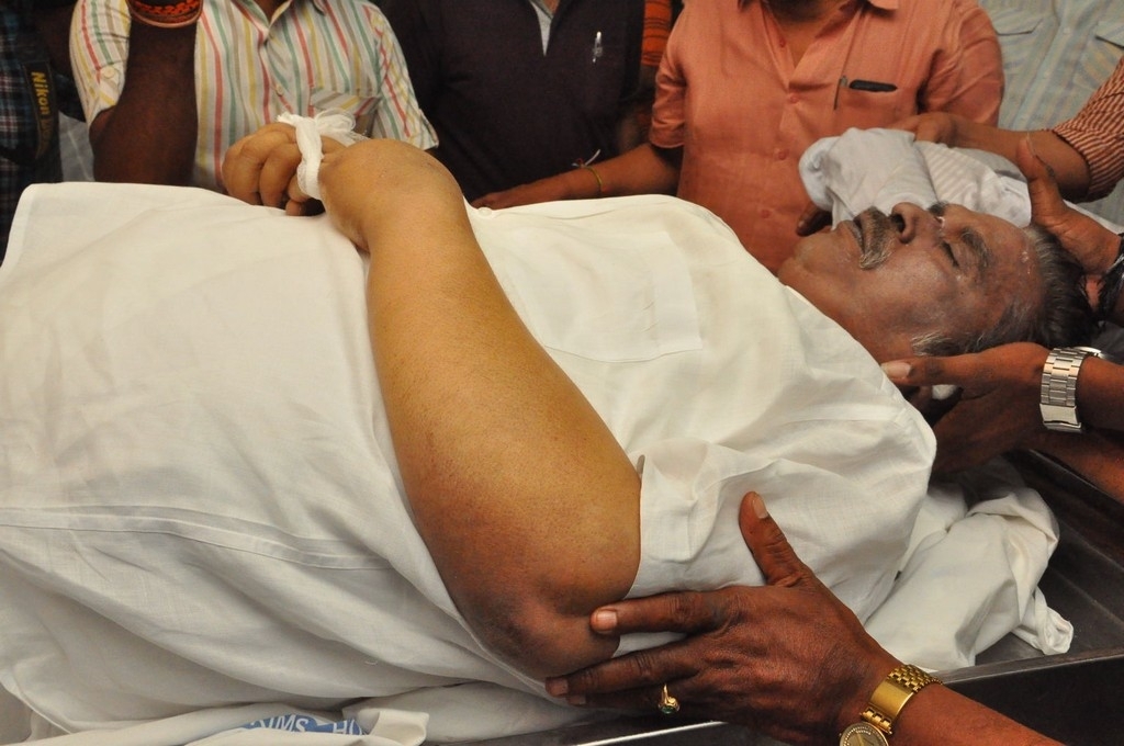 Dasari Narayana rao Condolences Photos 2 - 123 / 152 photos