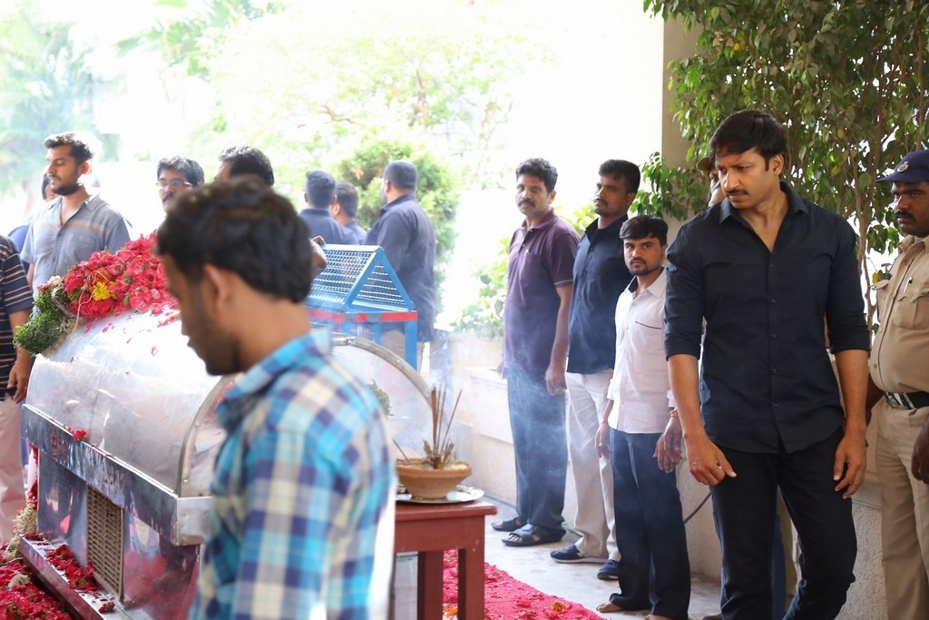 Dasari Narayana Rao Condolences Photos 4 - 7 / 83 photos