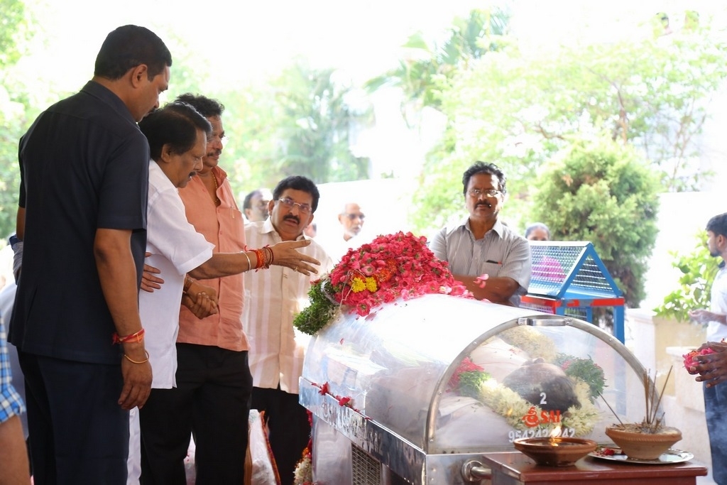 Dasari Narayana Rao Condolences Photos 4 - 37 / 83 photos