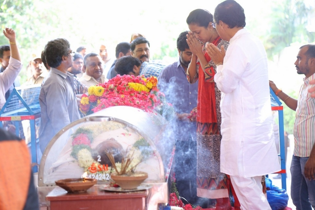 Dasari Narayana Rao Condolences Photos 4 - 43 / 83 photos