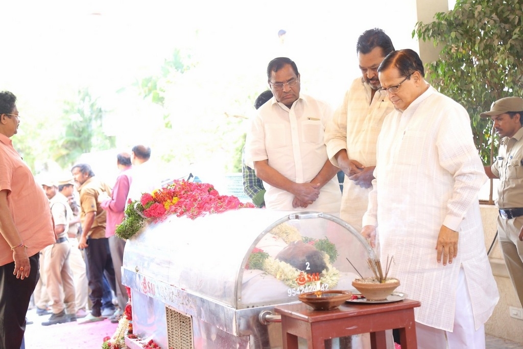 Dasari Narayana Rao Condolences Photos 4 - 52 / 83 photos