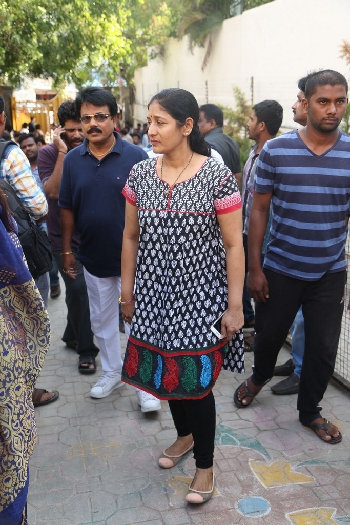 Dasari Narayana Rao Condolences Photos 5 - 18 / 127 photos