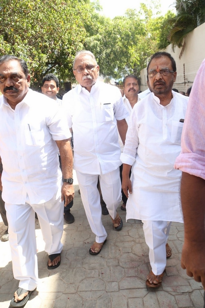Dasari Narayana Rao Condolences Photos 5 - 21 / 127 photos