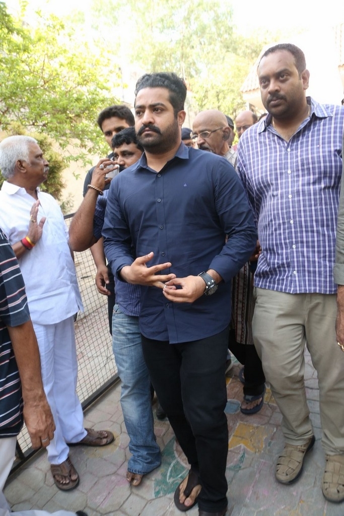 Dasari Narayana Rao Condolences Photos 5 - 22 / 127 photos