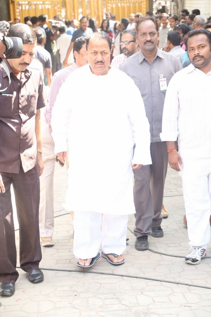 Dasari Narayana Rao Condolences Photos 5 - 90 / 127 photos