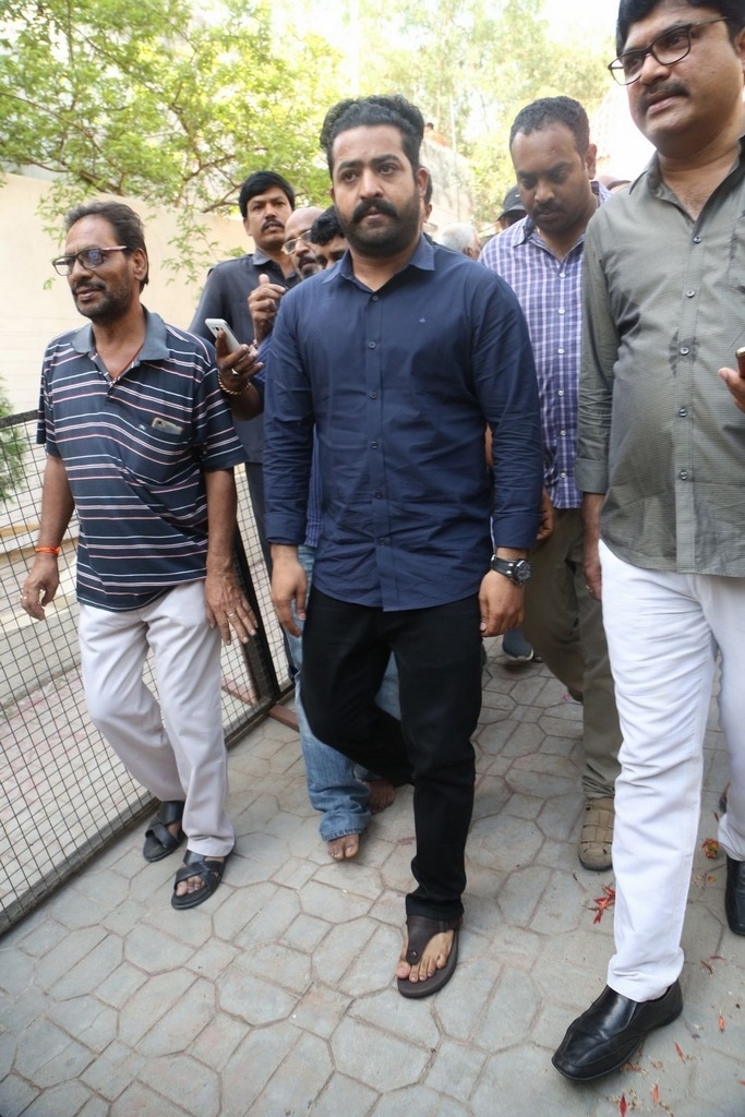 Dasari Narayana Rao Condolences Photos 5 - 101 / 127 photos