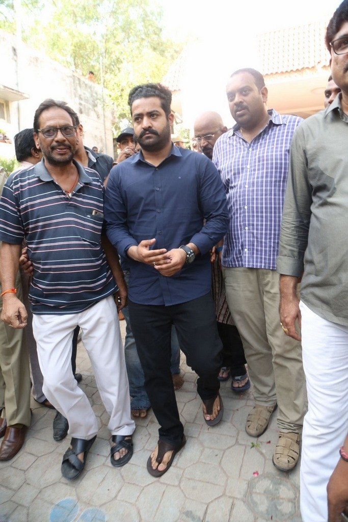 Dasari Narayana Rao Condolences Photos 5 - 104 / 127 photos