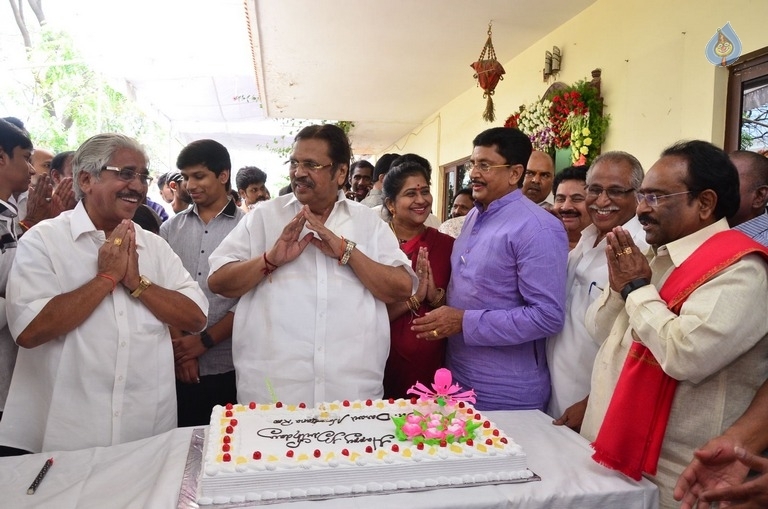 Dasari Narayanarao Birthday Celebrations 2017 - 7 / 84 photos