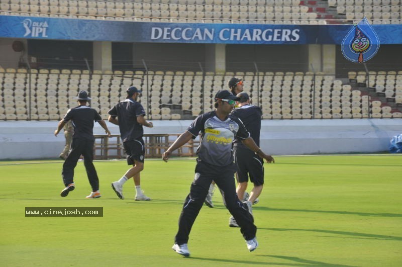 Deccan Chargers Practicing Photos - 65 / 100 photos