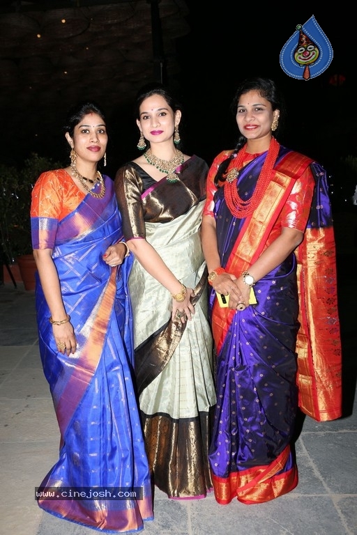 Deepthi Mamidi Organised Bathukamma Celebrations at Madhapur - 24 / 38 photos