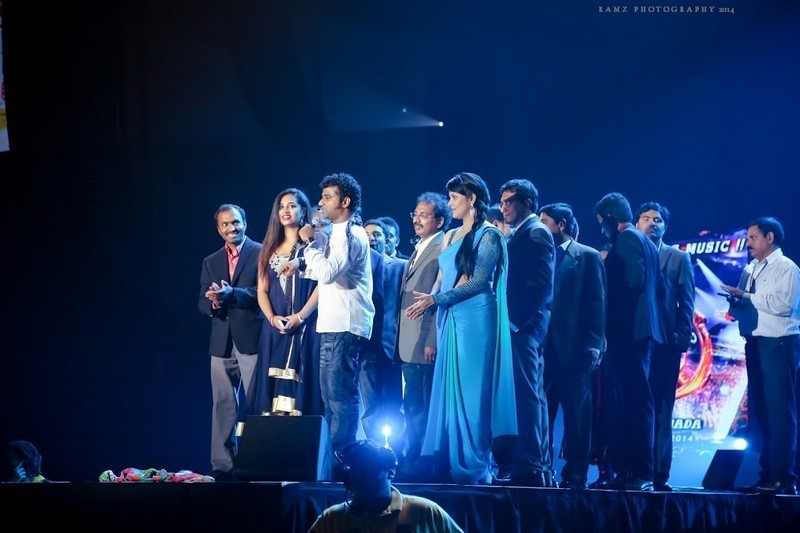 Devi Sri Live Concert at Bay Area - 30 / 86 photos