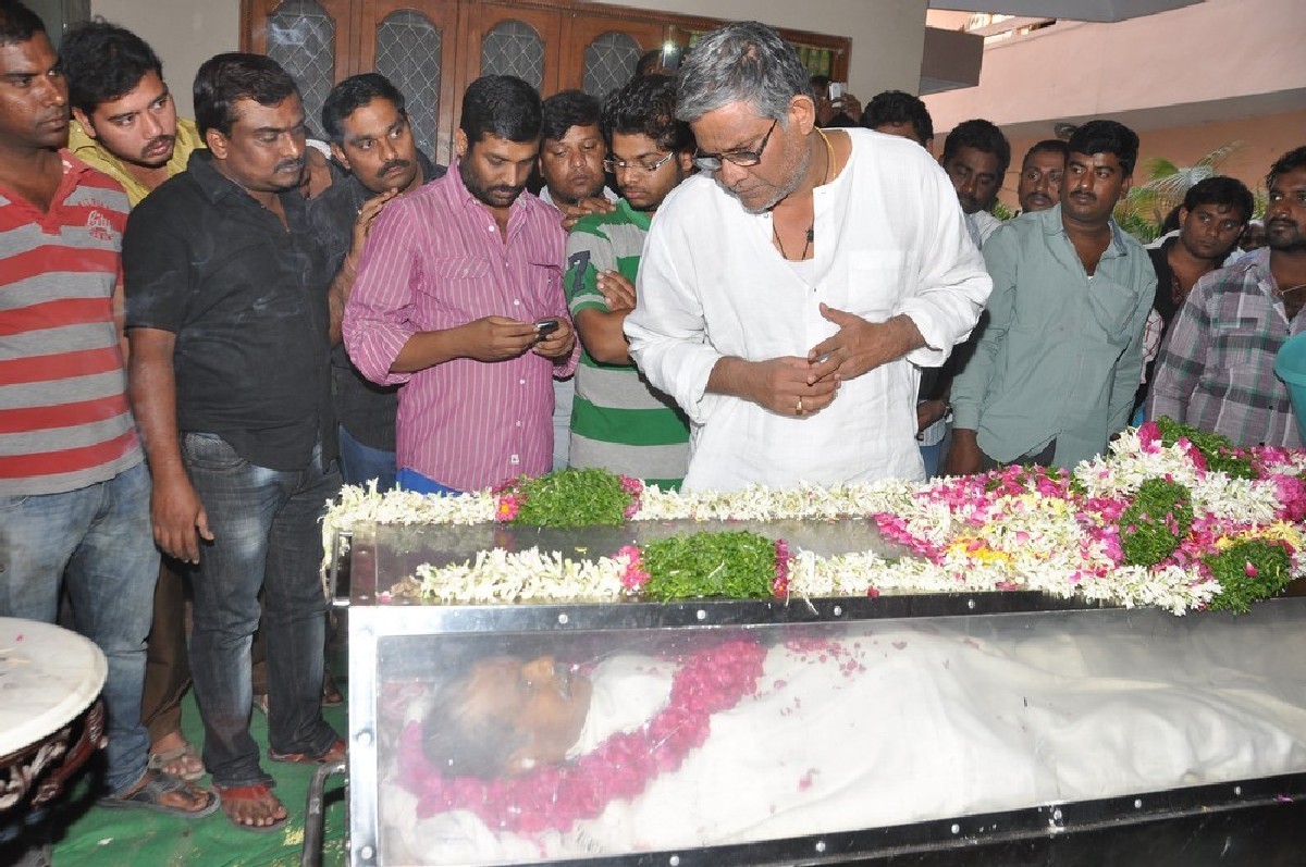 Dharmavarapu Condolences Photos - 7 / 179 photos