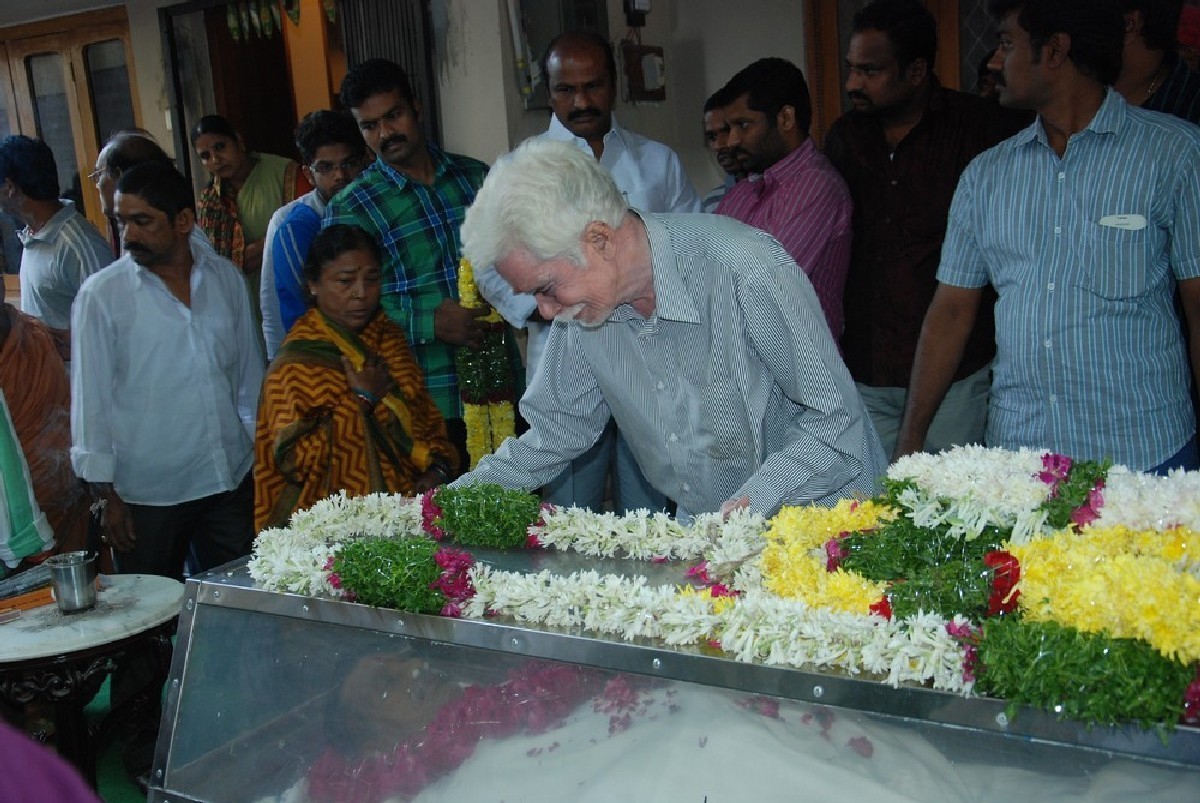 Dharmavarapu Condolences Photos - 22 / 179 photos