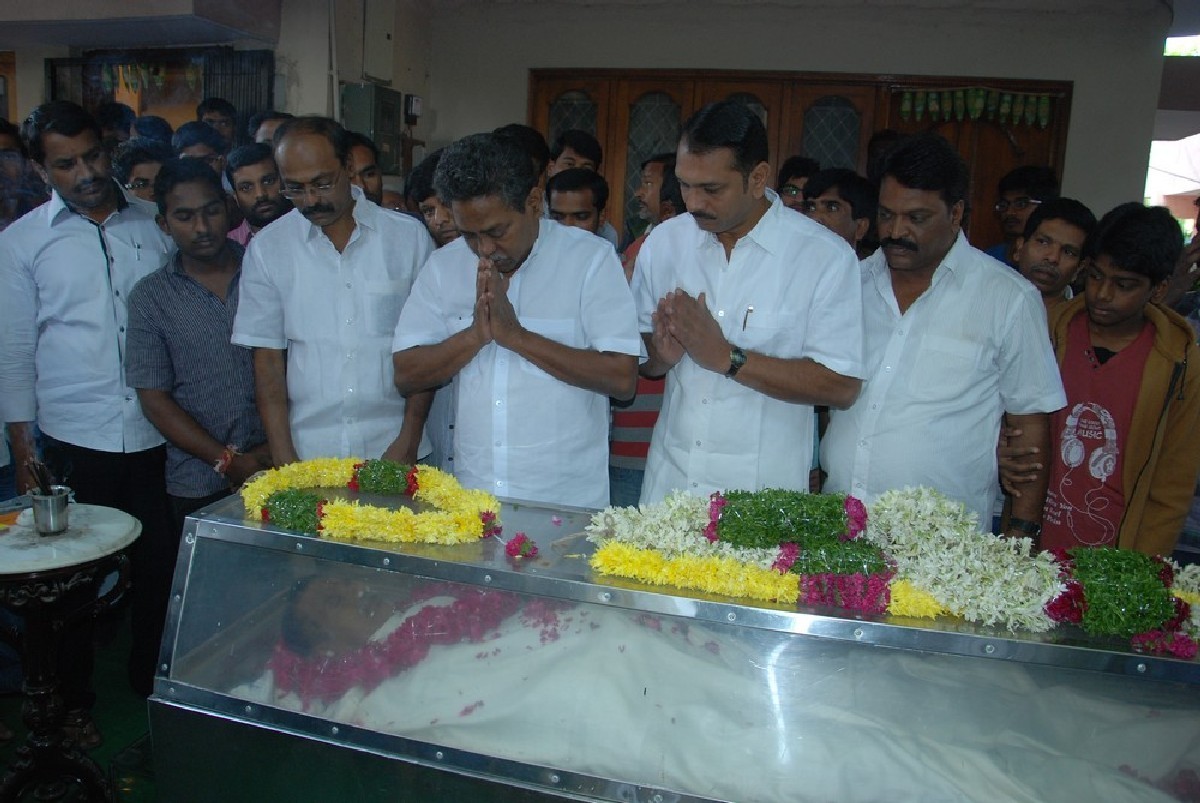 Dharmavarapu Condolences Photos - 32 / 179 photos