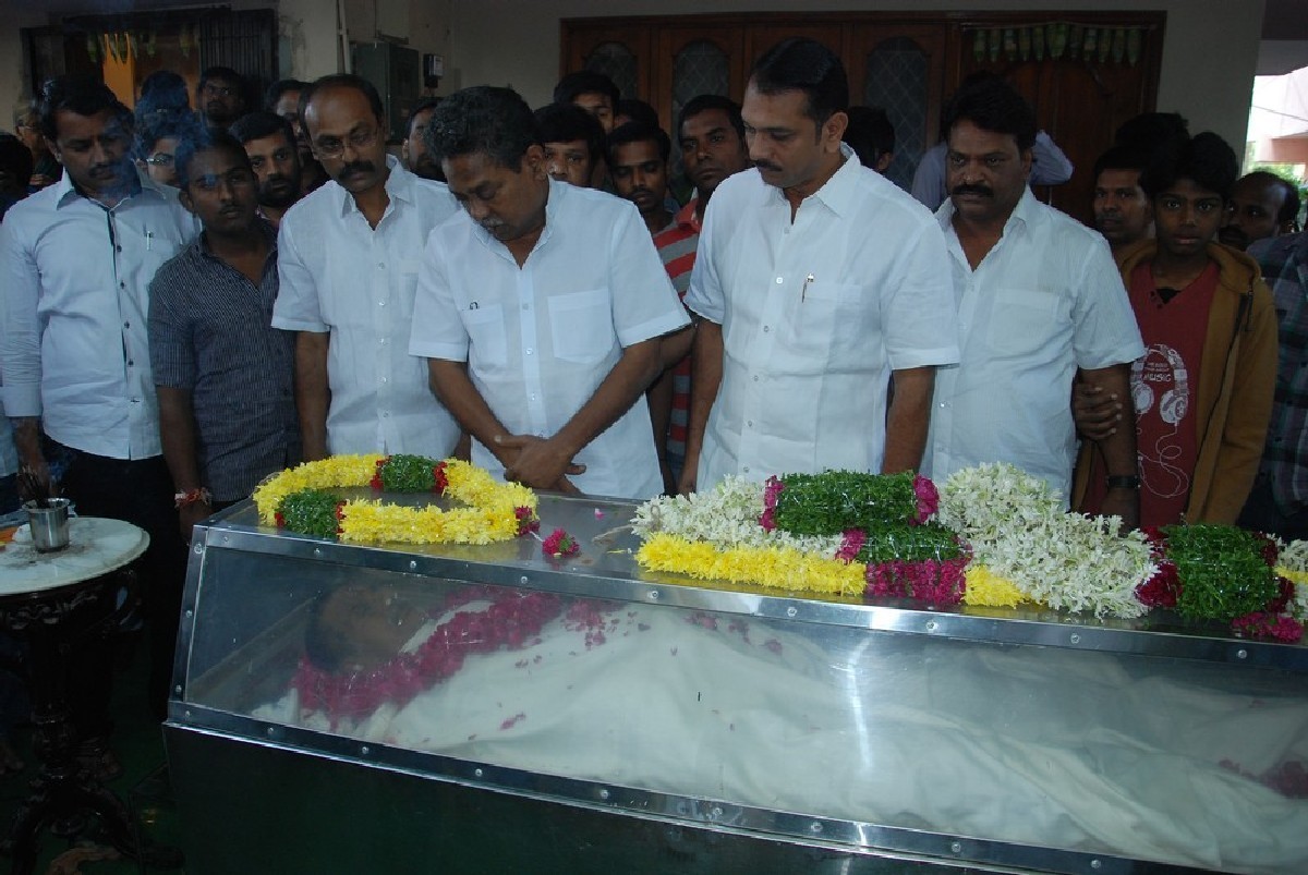 Dharmavarapu Condolences Photos - 34 / 179 photos