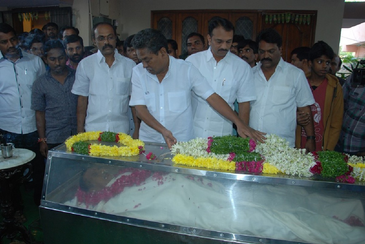 Dharmavarapu Condolences Photos - 50 / 179 photos