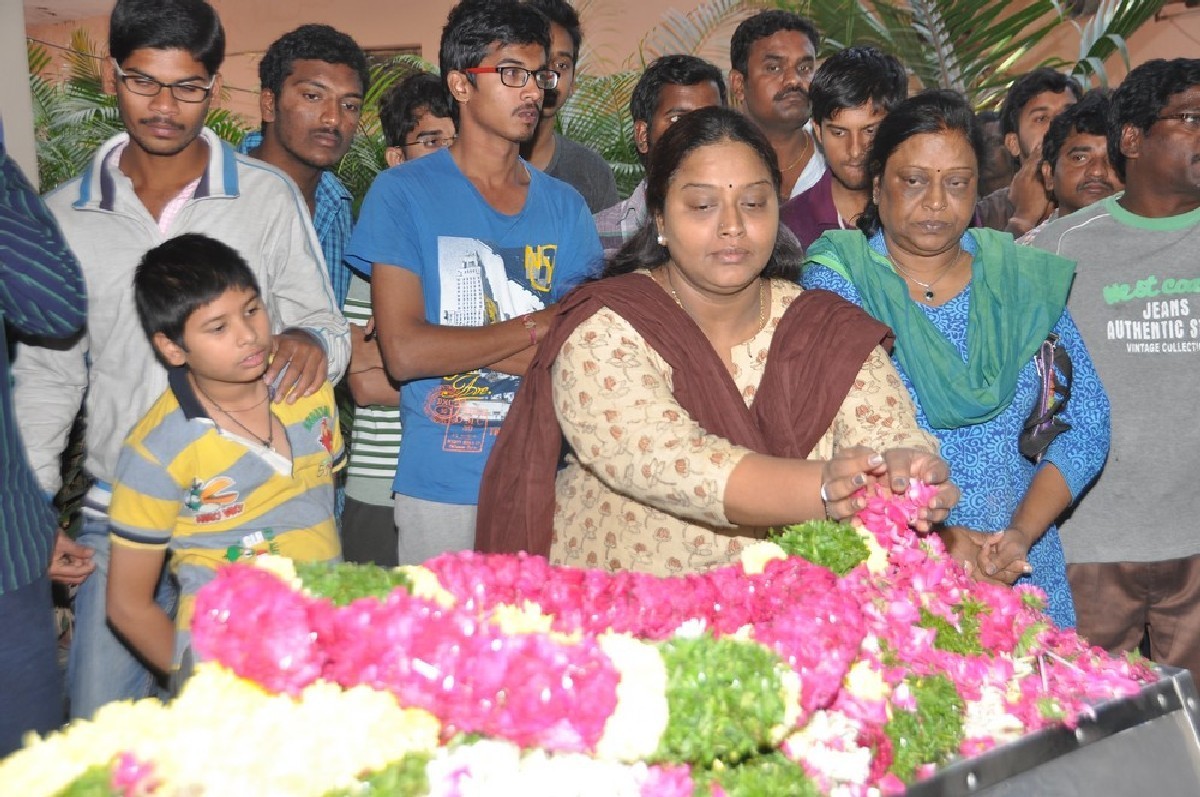 Dharmavarapu Condolences Photos - 60 / 179 photos