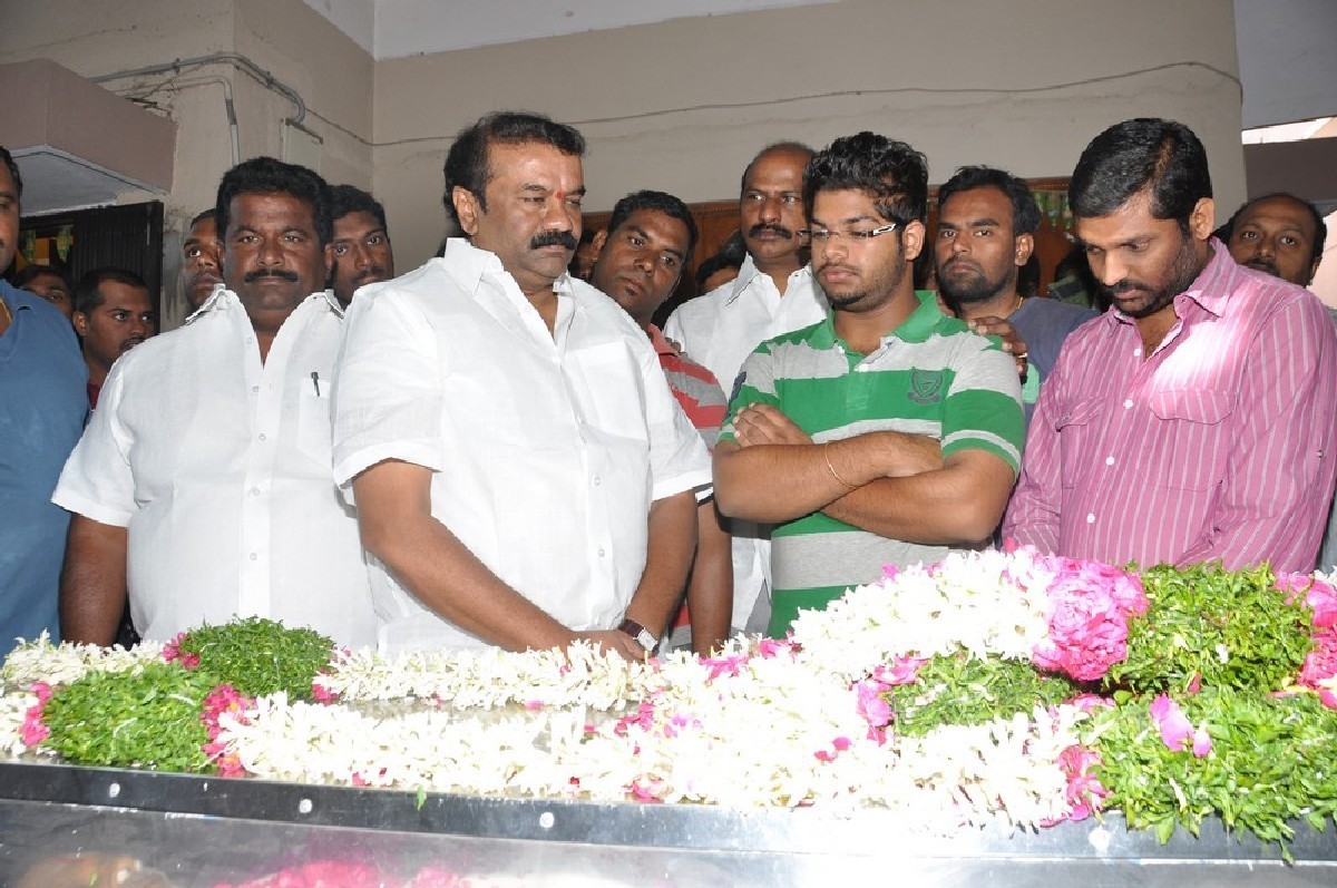 Dharmavarapu Condolences Photos - 146 / 179 photos