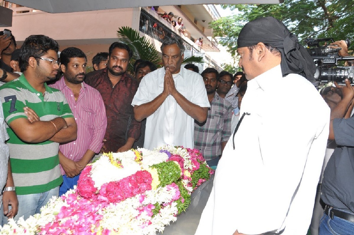 Dharmavarapu Condolences Photos - 158 / 179 photos