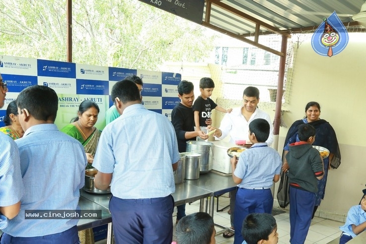 Dil Raju Celebrates His Birthday With Kids At Ashray Akruthi - 37 / 42 photos