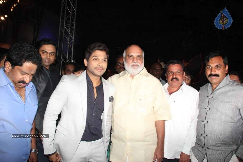 Dil Raju Daughter Hanshitha Engagement 03 - 75 / 336 photos