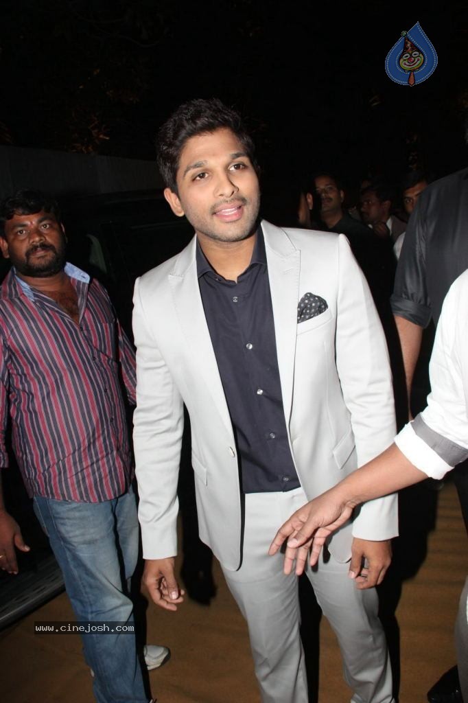 Dil Raju Daughter Hanshitha Engagement 03 - 313 / 336 photos