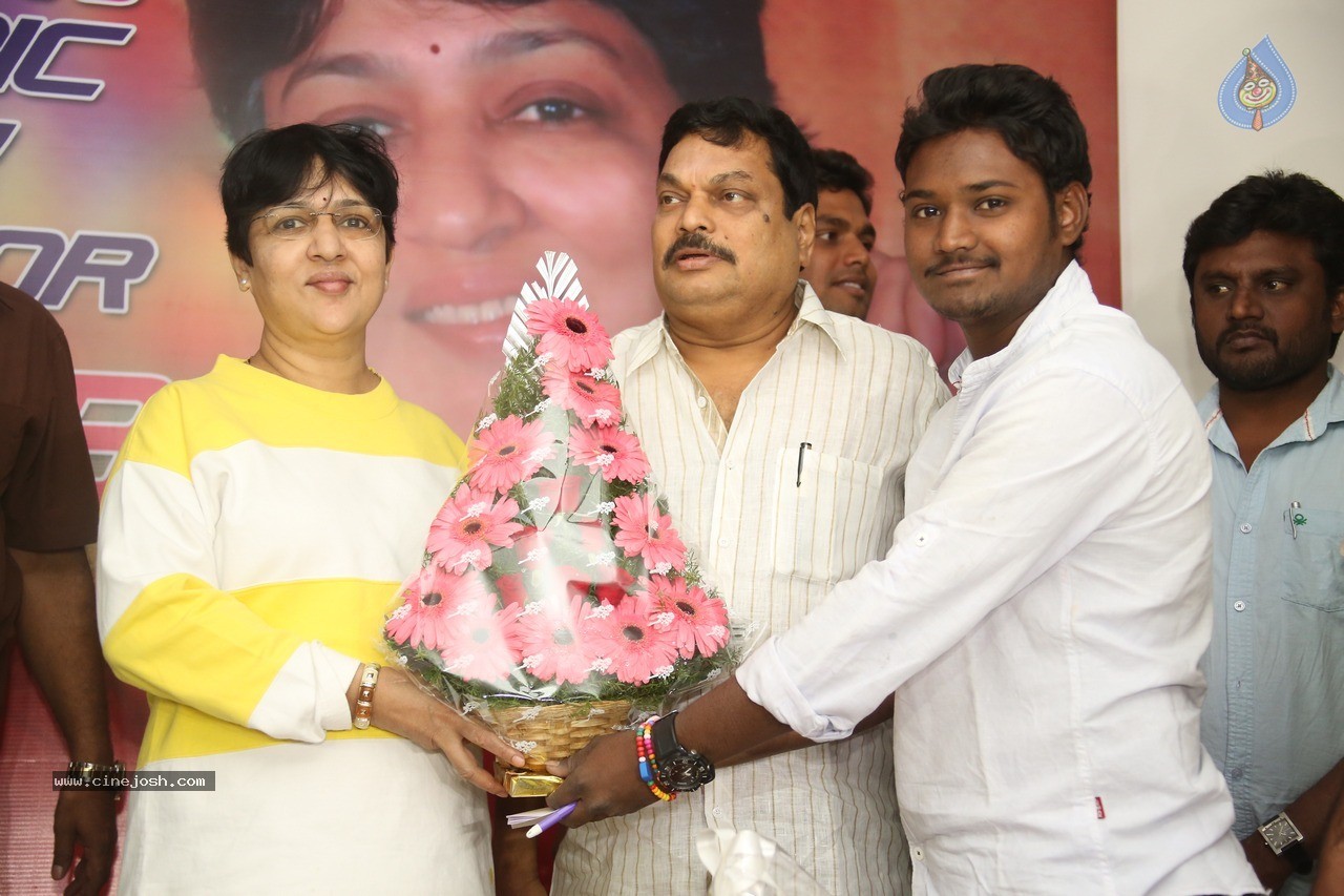 Director B Jaya Bday Celebrations - 98 / 159 photos