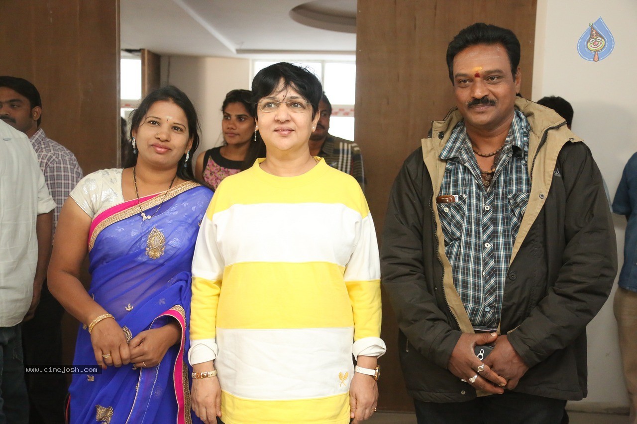 Director B Jaya Bday Celebrations - 99 / 159 photos