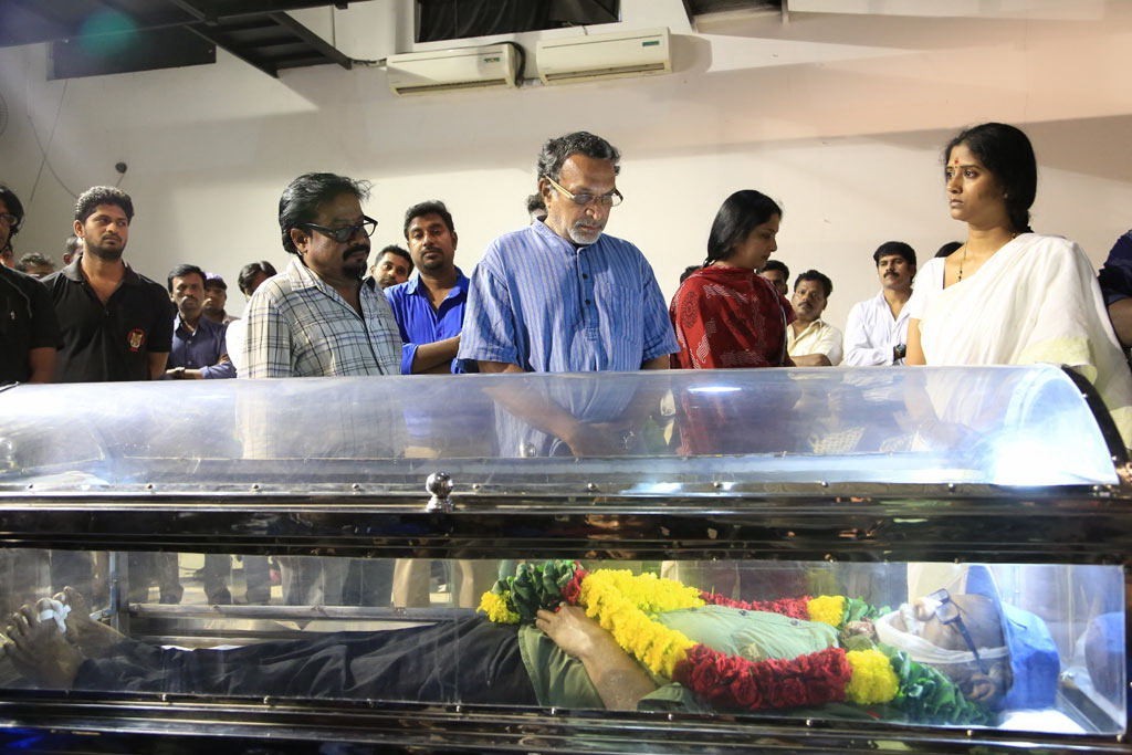 Director Balu Mahendra Condolence Photos - 30 / 203 photos