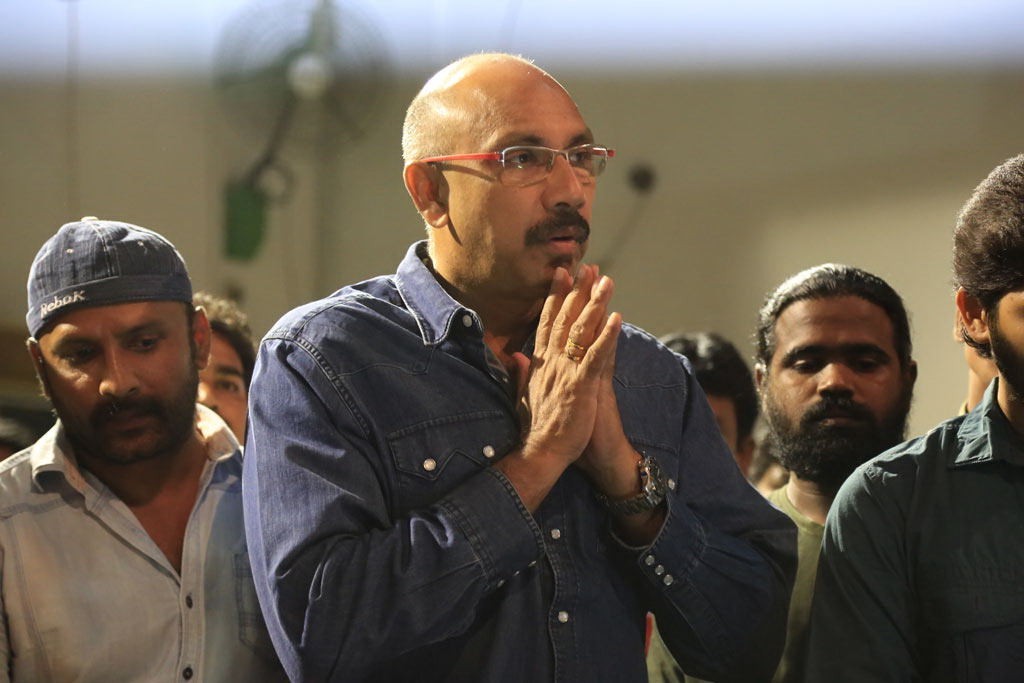 Director Balu Mahendra Condolence Photos - 40 / 203 photos