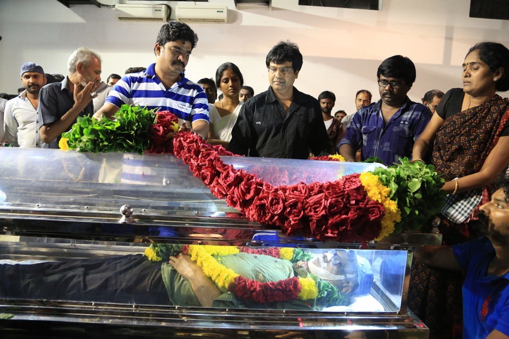 Director Balu Mahendra Condolence Photos - 95 / 203 photos
