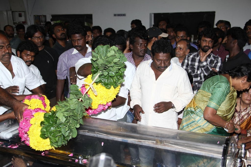 Director Balu Mahendra Condolence Photos - 112 / 203 photos