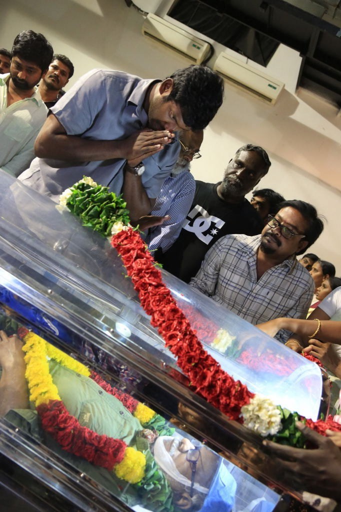 Director Balu Mahendra Condolence Photos - 125 / 203 photos